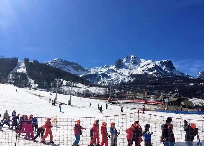 Tres Agreable, Toutes Saisons Avec Parking *